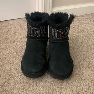 Ugg black UGG gem spelled up bootie sheepskin boot sz 5